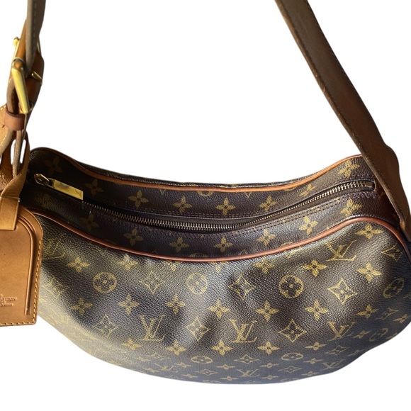 🟤⚜️🟤ICONIC BAG LOUIS VUITTON CROISSANT GM AUTH🟤⚜️🟤SALEEE✅BLACK FRIDAY ✅🤩🥳 - Picture 6 of 17